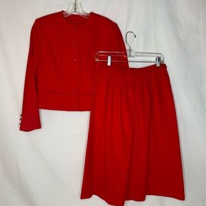 vintage Pendleton skirt set wool lined no size tags measures 4P (see photos)